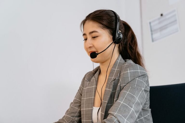corporate tech support hotline